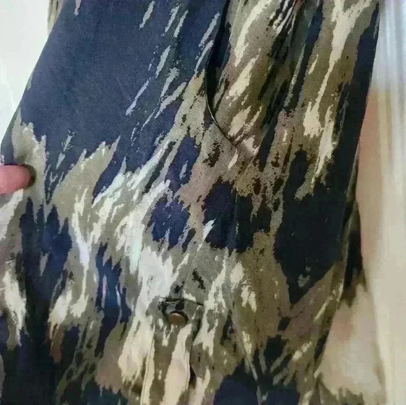 Charlie Jade Women's Romper with pockets and belt size small, - Picture 14 of 16